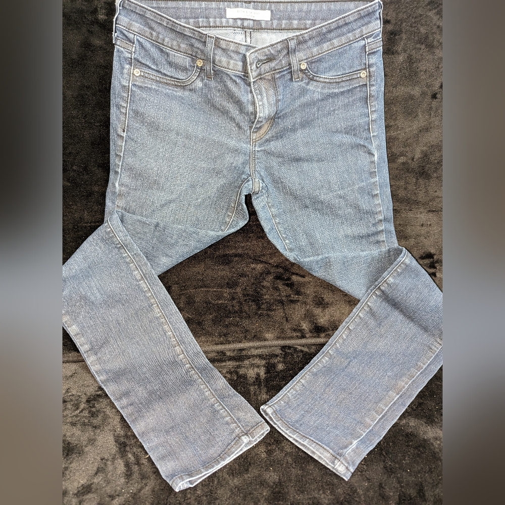 Rich and Skinny size 26 women's medium wash jeans
